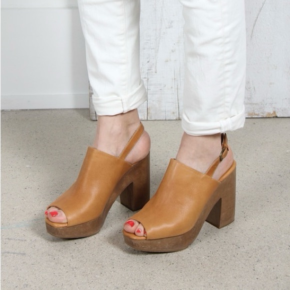 Women\'s Tan Platform Slingback Heeled Sandals